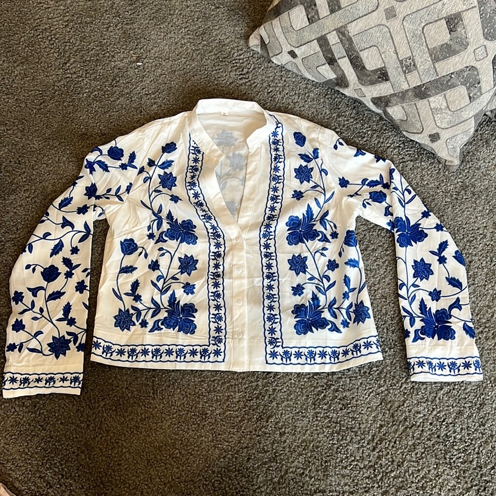 New, never worn white and blue blouse